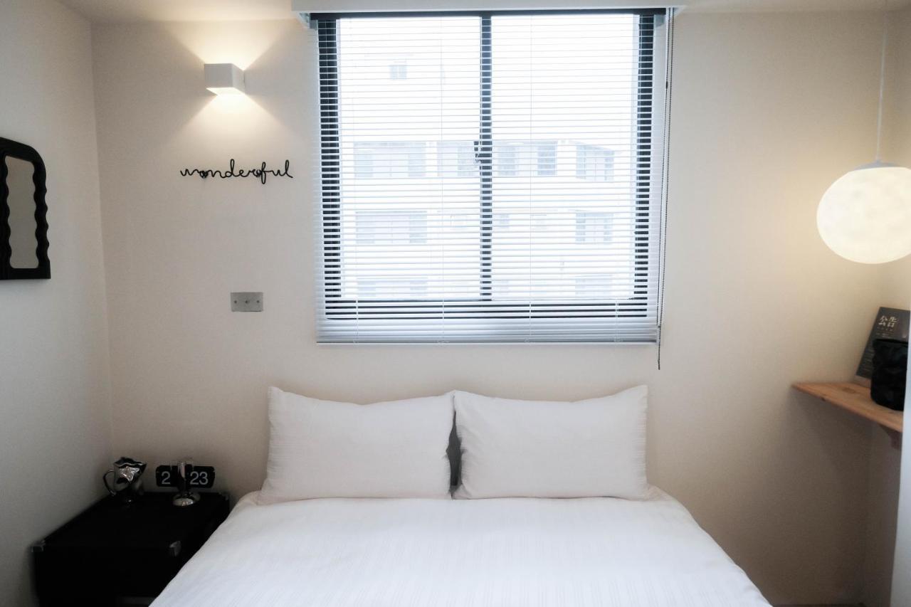 七七漫旅 Seven77 Apartment Tainan Luaran gambar